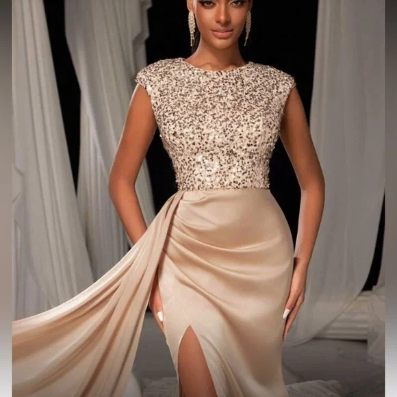 Elegant Beige Evening Gown - Picture 8 of 8